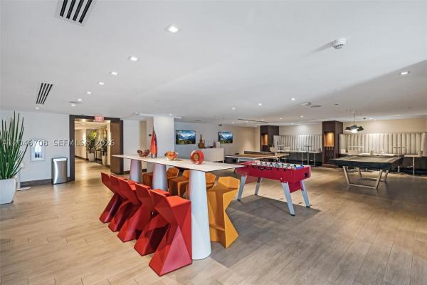 Parque Towers, 330 Sunny Isles Blvd #5-1708, Sunny Isles Beach, Florida 33160, image 2