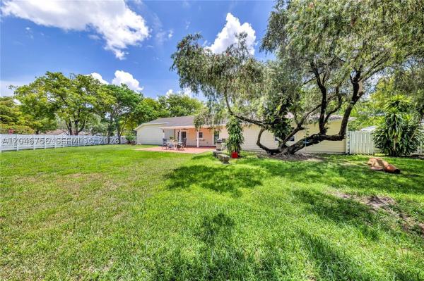 14630 SW 147th Ct, Unincorporated Dade County, Florida 33196, image 3