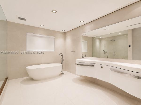 Riviera, 260 S Coconut Ln, Miami Beach, Florida 33139, image 1