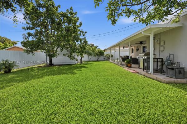 Benson Manor, 10451 SW 201st Ter, Cutler Bay, Florida 33189, image 2