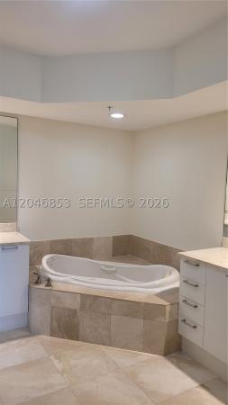 One Fifty One At Biscayne, 14951 Royal Oaks Ln #1105, North Miami, Florida 33181, image 1