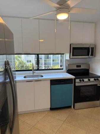 Plaza Of The Americas, 17021 N Bay Rd #509, Sunny Isles Beach, Florida 33160, image 2