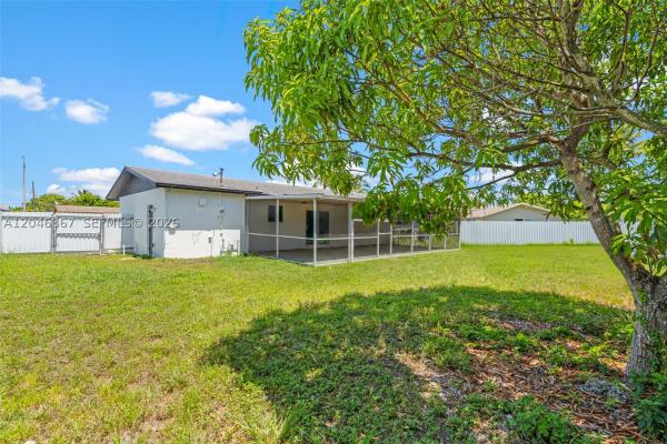 16700 SW 102nd Pl, Unincorporated Dade County, Florida 33157, image 2