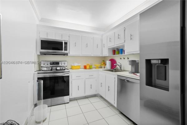 Coronado Tower 2, 20301 W Country Club Dr #1226, Aventura, Florida 33180, image 1
