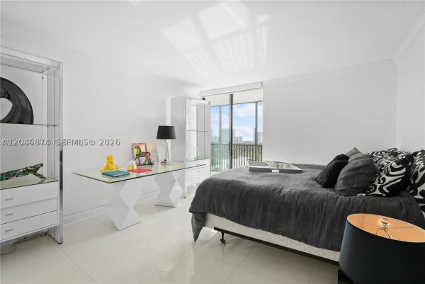 Coronado Tower 2, 20301 W Country Club Dr #1226, Aventura, Florida 33180, image 2