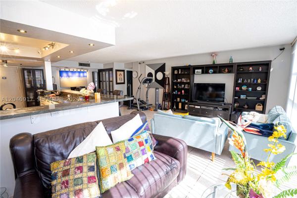 De Soto Park South, 601 Three Islands Blvd #117, Hallandale Beach, Florida 33009, image 3