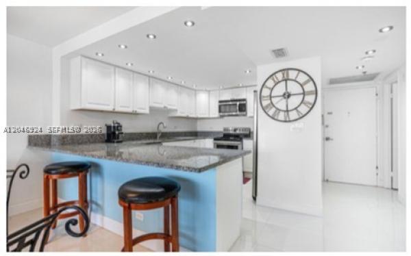 Maison Grande, 6039 Collins Ave #619, Miami Beach, Florida 33140, image 2