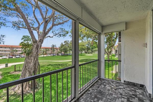 Hollybrook Golf & Tennis Club, 671 S Hollybrook Dr #209, Pembroke Pines, Florida 33025, image 1