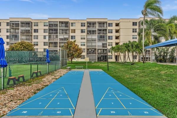 Hollybrook Golf & Tennis Club, 671 S Hollybrook Dr #209, Pembroke Pines, Florida 33025, image 3
