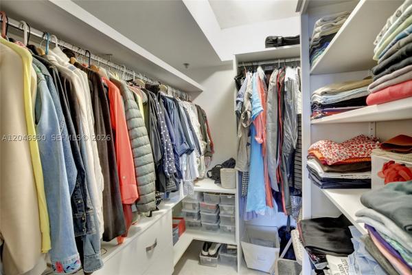 Waterview 2, 20515 E Country Club Dr #2147, Aventura, Florida 33180, image 2