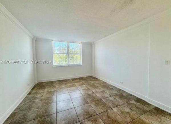 Eastern Shores White House, 3660 NE 166th St #315, North Miami Beach, Florida 33160, image 1