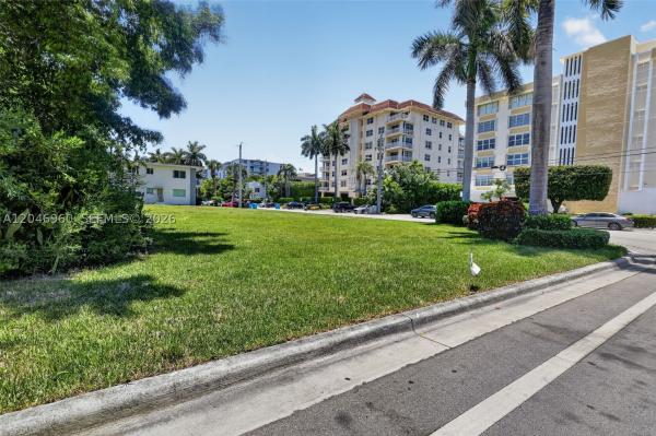 Bay Harbor Islands Residential, 10177 W Bay Harbor Dr, Bay Harbor Islands, Florida 33154, image 1