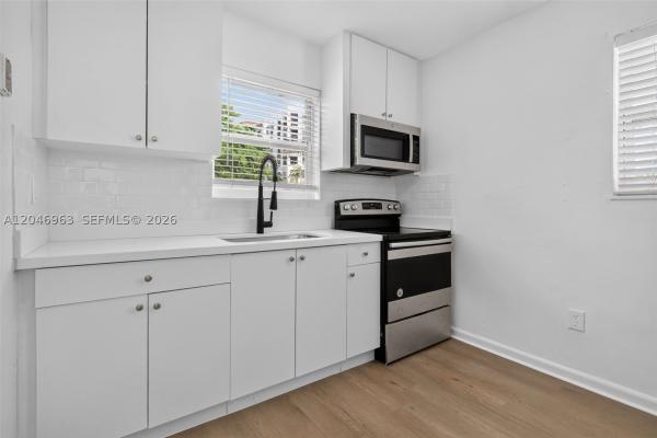 458 SW 9th St #1, Miami, Florida 33130, image 2