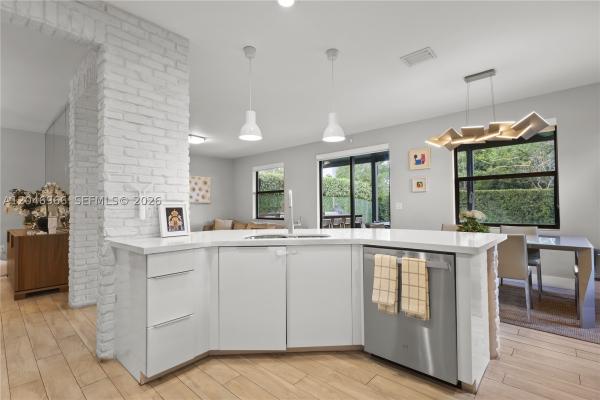 Madison Pointe At Central Park, 8774 NW 103rd Ave, Doral, Florida 33178, image 1