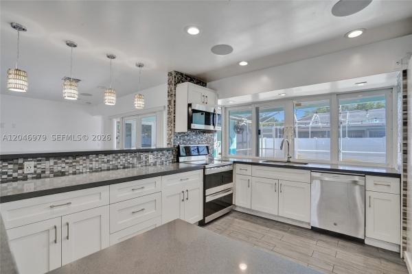Cooper Estates, 9240 SW 54th St, Cooper City, Florida 33328, image 2