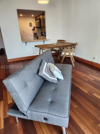 The Carriage House, 5401 Collins Ave #1110, Miami Beach, Florida 33140, image 2