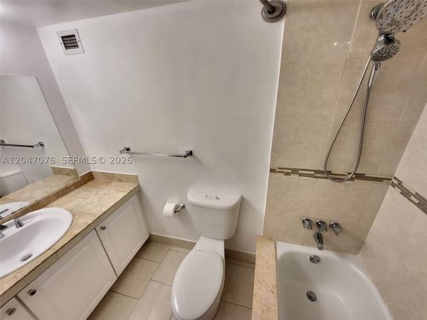 De Soto Park South, 501 Three Islands Blvd #310, Hallandale Beach, Florida 33009, image 1