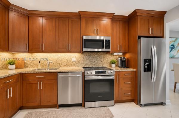 Camino Real Village, 5901 Camino Del Sol #207, Boca Raton, Florida 33433, image 1