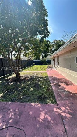 College, 715 SW 6th St #1-2, Dania Beach, Florida 33004, image 2
