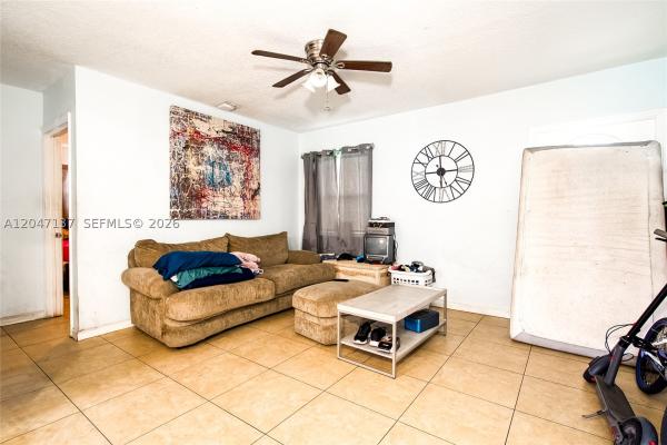 Lauderdale Manors, 1013 NW 12th St, Fort Lauderdale, Florida 33311, image 3