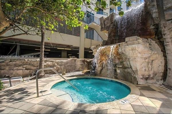 DoubleTree By Hilton Ocean Point Resort & Spa, 17375 Collins Ave #1206, Sunny Isles Beach, Florida 33160, image 3