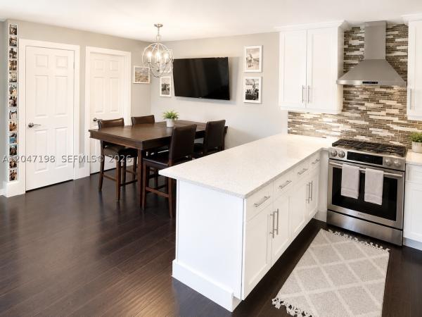 Waterford Courtyards At Jacaranda, 9955 NW 6th Ct, Plantation, Florida 33324, image 3