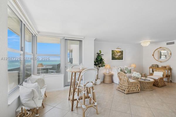 Triton Tower, 2899 Collins Ave #1025, Miami Beach, Florida 33140, image 2