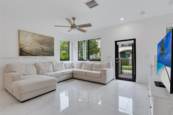 4605 NW 83rd Path, Doral, Florida 33166, image 1