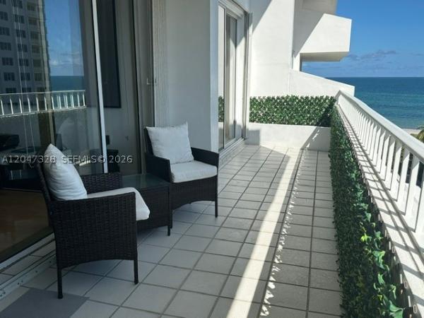 Commodore Club South, 199 Ocean Lane Dr #903, Key Biscayne, Florida 33149, image 2