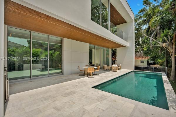 North Bay Island, 7701 Coquina Dr, North Bay Village, Florida 33141, image 1