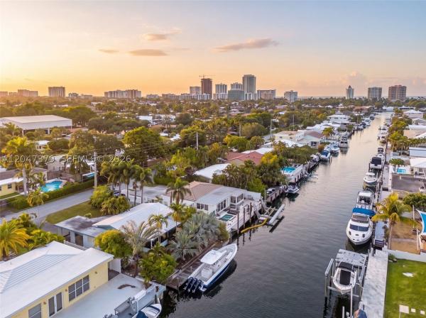 Pompano Isles, 2472 SE 13th Ct, Pompano Beach, Florida 33062, image 1