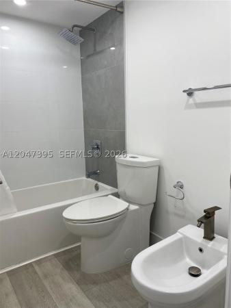 Gables Park Tower, 911 E Ponce De Leon Blvd #301, Coral Gables, Florida 33134, image 1