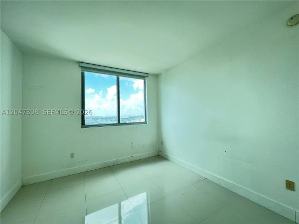 Mint At Riverfront, 92 SW 3rd St #3310, Miami, Florida 33130, image 2