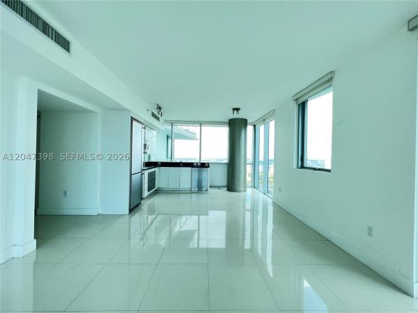 Mint At Riverfront, 92 SW 3rd St #3310, Miami, Florida 33130, image 3