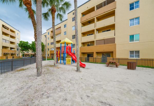 14901 SW 82nd Ter #1-205, Unincorporated Dade County, Florida 33193, image 1