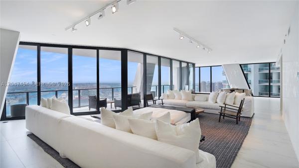 One Thousand Museum, 1000 Biscayne Blvd #4401, Miami, Florida 33132, image 1