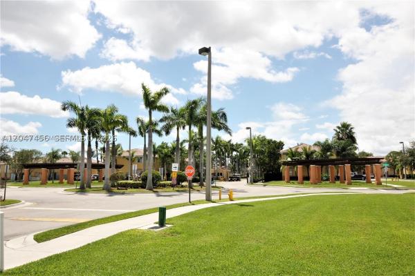 Shoma Townhomes At Keys Cove, 2432 SE 14th Ave #277, Homestead, Florida 33035, image 2