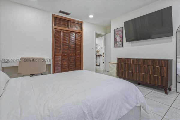 Palm Springs Lakes, 7850 W 16th Ave, Hialeah, Florida 33014, image 2