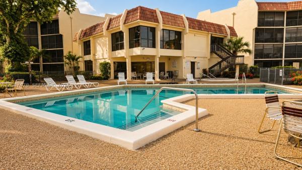 Plantation Club, 6655 W Broward Blvd #206, Plantation, Florida 33317, image 1