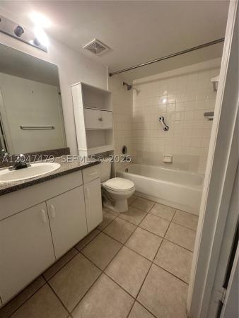 5011 Wiles Rd #207, Coconut Creek, Florida 33073, image 1