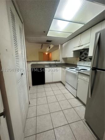 5011 Wiles Rd #207, Coconut Creek, Florida 33073, image 3
