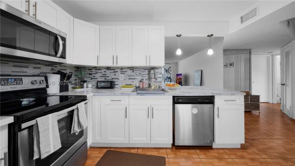 1101 NE 191st St #H314, Unincorporated Dade County, Florida 33179, image 3