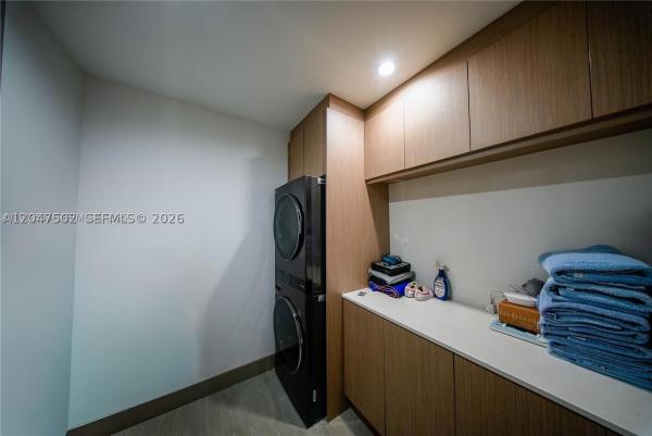Treasure Island, 7520 W Treasure Dr, North Bay Village, Florida 33141, image 1