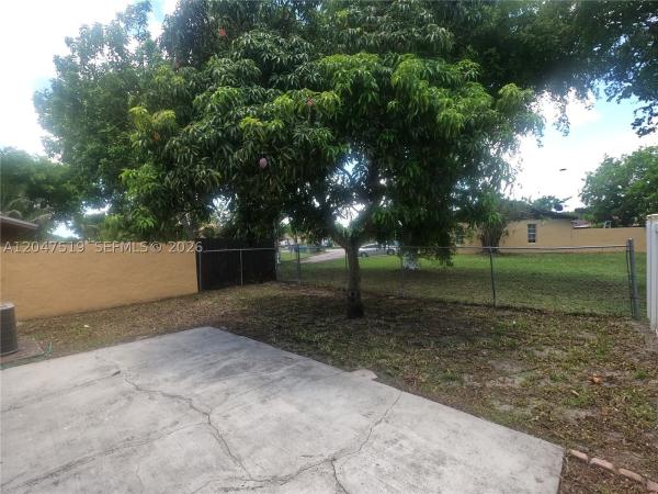 Leslie Estates, 3060 NW 204th Ln, Miami Gardens, Florida 33056, image 2