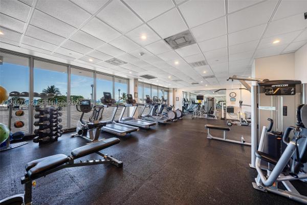 Arlen Beach, 5701 Collins Ave #1415, Miami Beach, Florida 33140, image 1