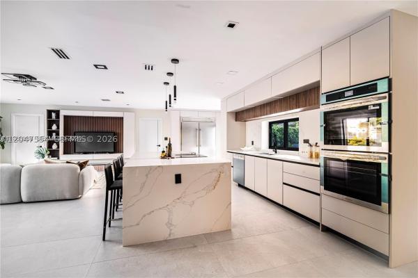 The Landings, 5561 NE 28th Ave, Fort Lauderdale, Florida 33308, image 3