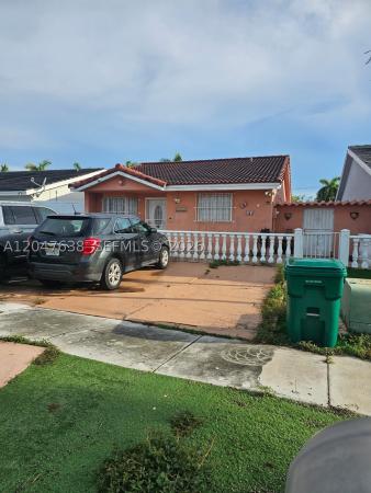 London Estates, 8805 NW 113th St, Hialeah Gardens, Florida 33018, image 2