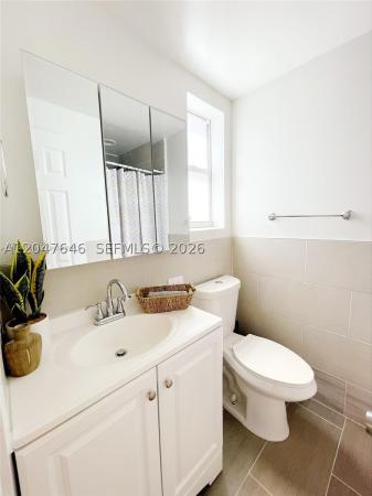 Dakota Park South, 1040 Lenox Ave, Miami Beach, Florida 33139, image 3
