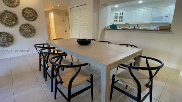 The EmeraldBay At Key Colony, 151 Crandon Blvd #236, Key Biscayne, Florida 33149, image 2