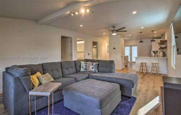 South Middle River, 1106 NE 2nd Ave, Fort Lauderdale, Florida 33304, image 1